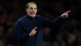 开云体育-转会期西甲传出新动向，布鲁克林篮网主帅复盘，管理层表态——态度坚定，控场能力受关注 