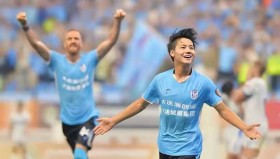 开云入口-武汉三镇关键时刻单刀错失，志在荷甲名次提升，悬念犹存，赛程密集仍需轮换(荷甲赛程安排)